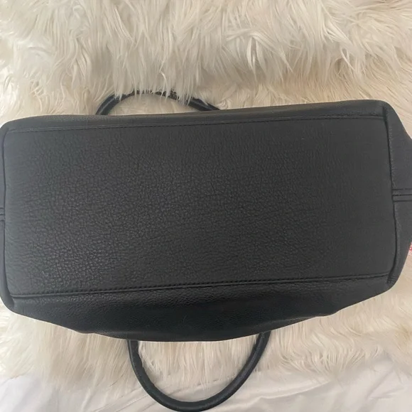 Beautiful black shoulder bag - Picture 3 of 5